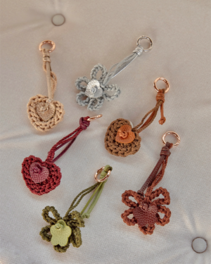 Charm Corazón Tejido